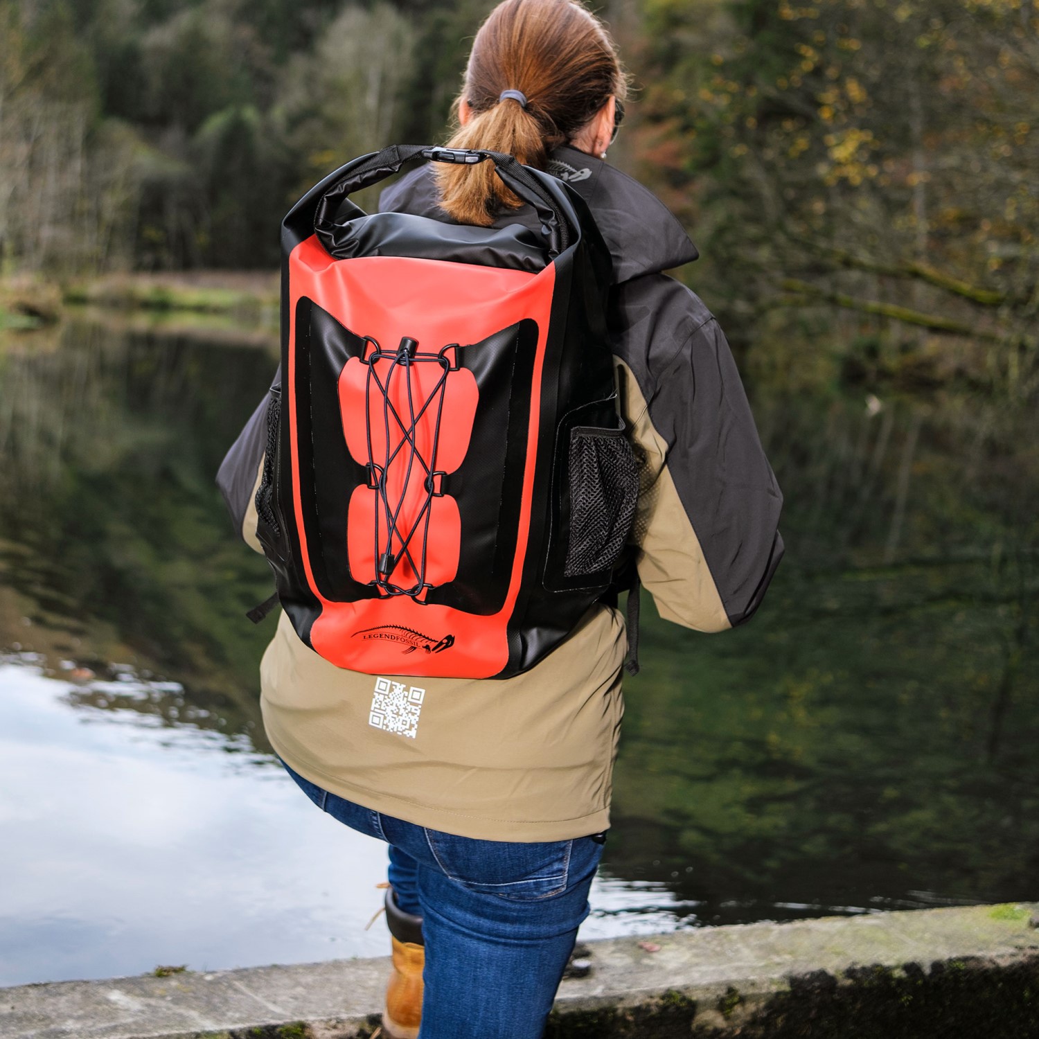 Legendfossil - Tarpaulin - Rucksack Trapper - Black - 25L - Waterdicht - Rugzak - Backpack - Outdoor - Rugtas - Rood