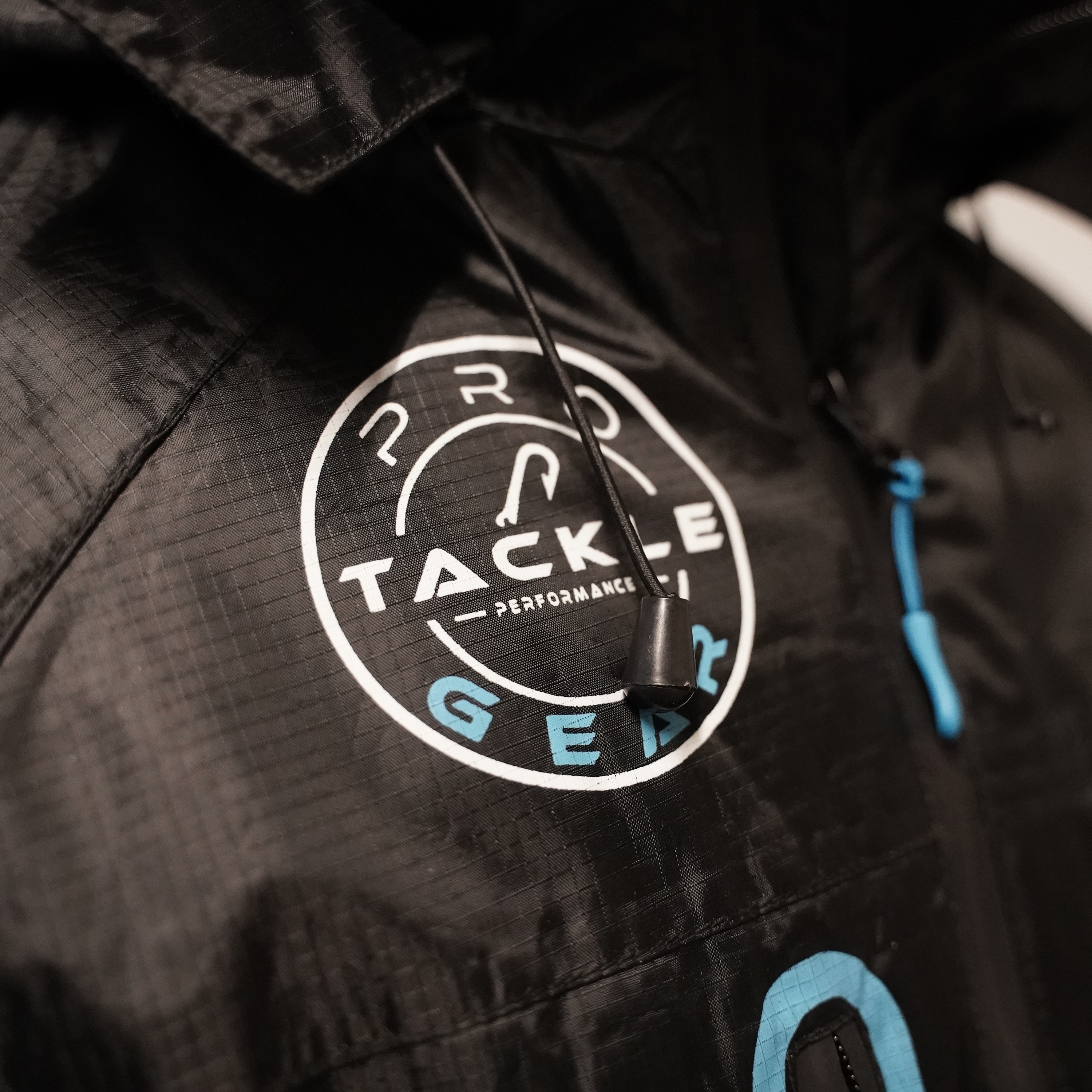 Pro Tackle Performance  Thermoanzug - 100% Wasser- und Winddicht - 2-teilig - Größe M
